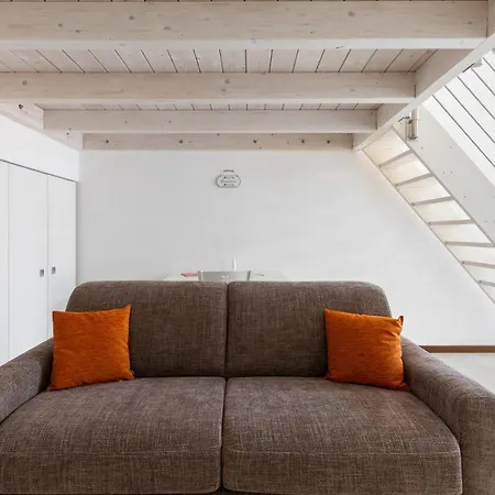 Cozy Mezzanine By Wonderful Italy *