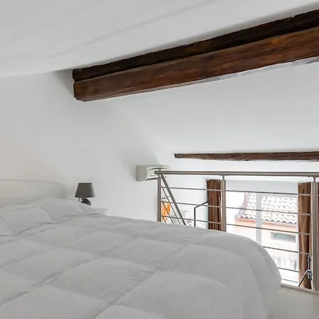 Cozy Mezzanine By Wonderful Italy *