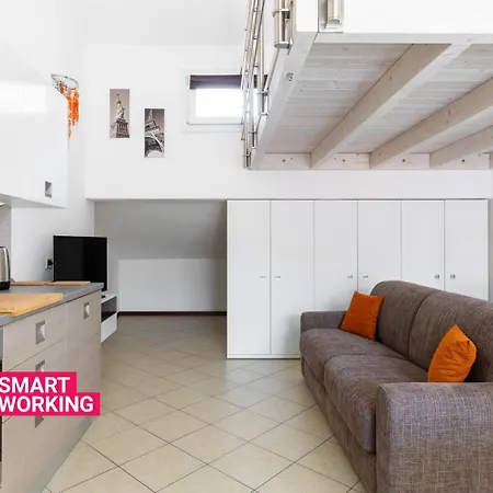 Cozy Mezzanine By Wonderful Italy Apartamento *