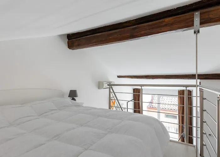 Cozy Mezzanine By Wonderful Italy *